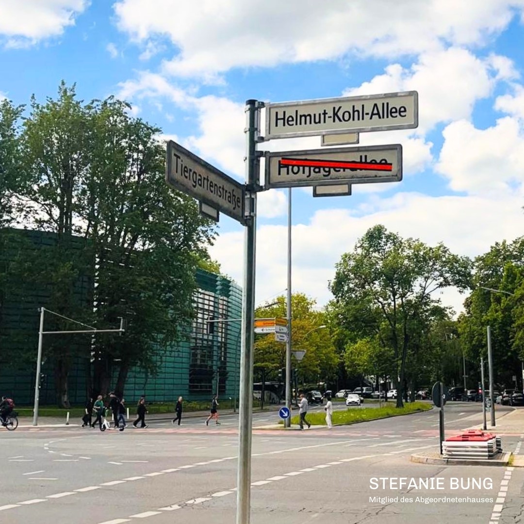 Straßenschild Helmut-Kohl-Allee Straßenschild Helmut-Kohl-Allee